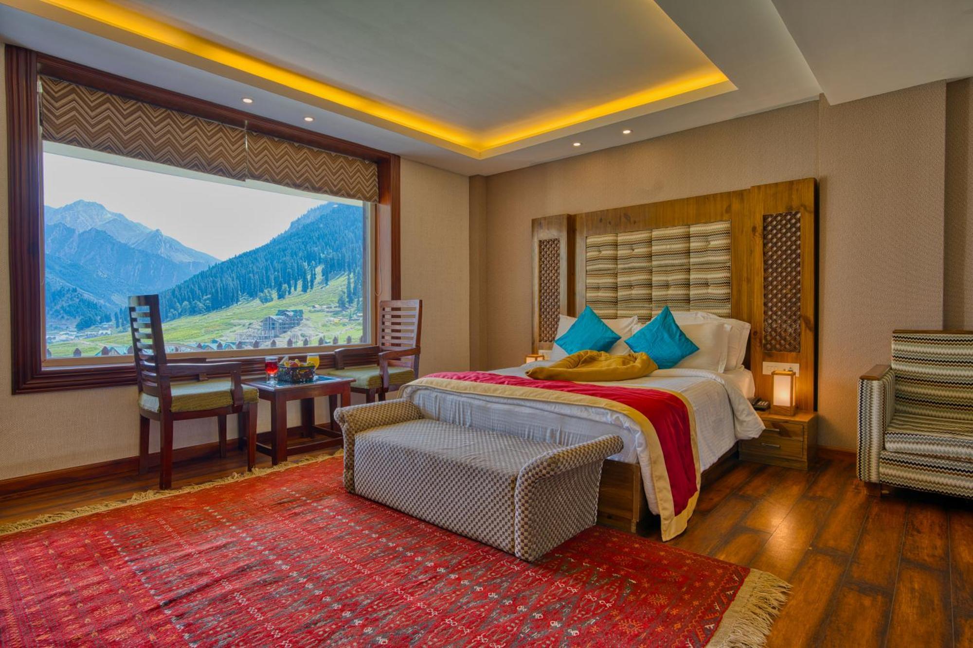 Golden Meadows Hotels & Resorts Sonamarg Bagian luar foto